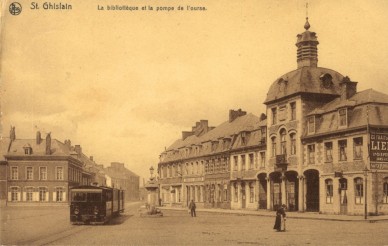 SAINT-GHISLAIN BIBLIOTHEQUE ET POMPE DE L OURSE TRAM VAPEUR 11-01-1912.jpg